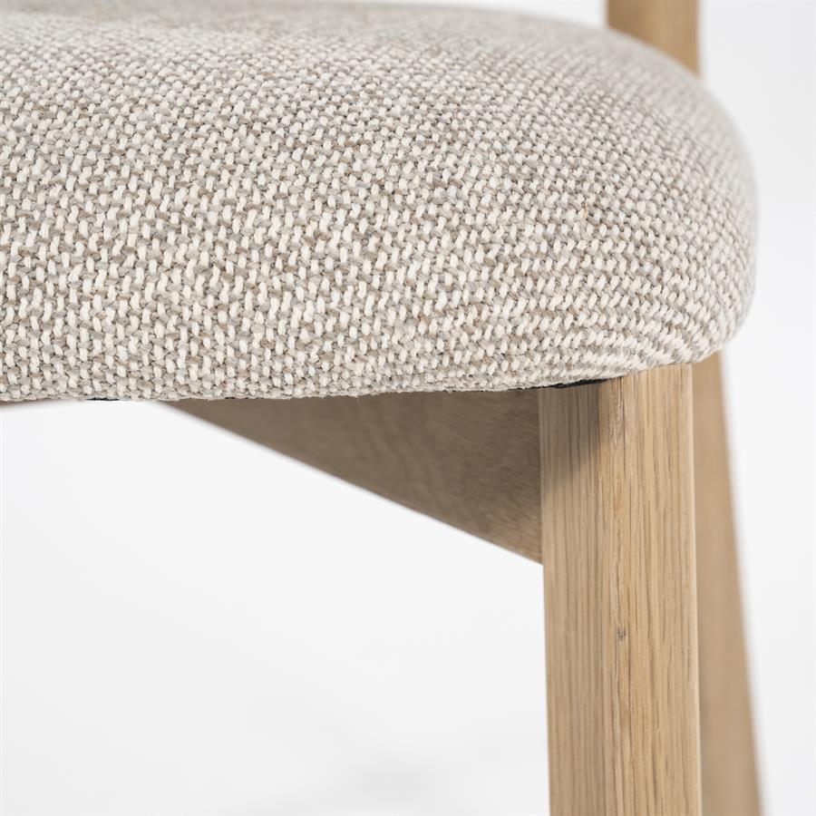 Eetkamerstoel Mikky | Taupe Stoff | Houten Poten